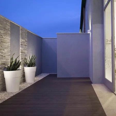 Mini House App To 1 Apartament *